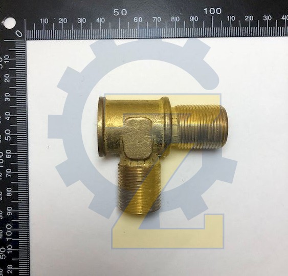 Тройник с внутренней резьбой М22 (М22*М22) ОАО МАЗ